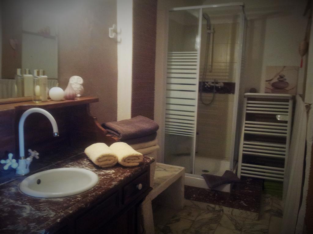 Bastide Napoleon Villa Seranon Room photo